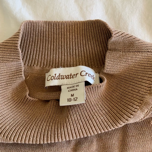 ✨VINTAGE Tan Sweater - Picture 3 of 3